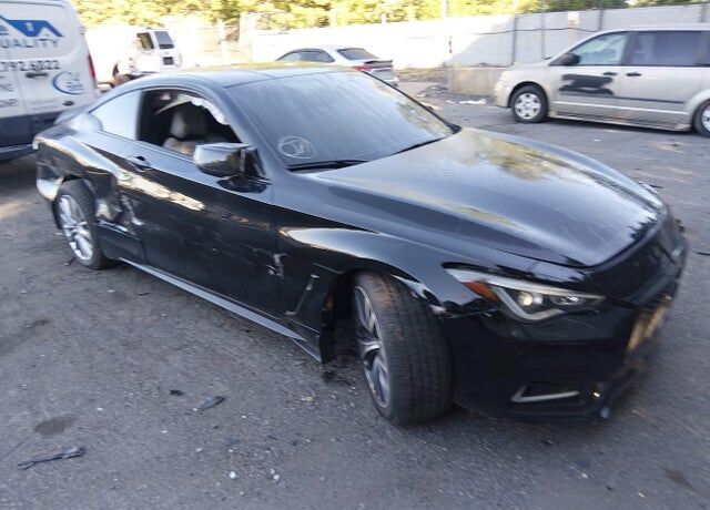 2017 INFINITI Q60
