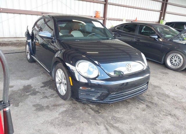 2017 VOLKSWAGEN Beetle