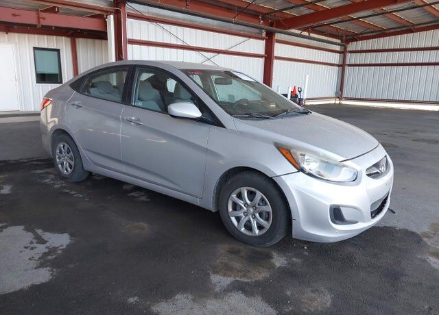 2013 HYUNDAI Accent