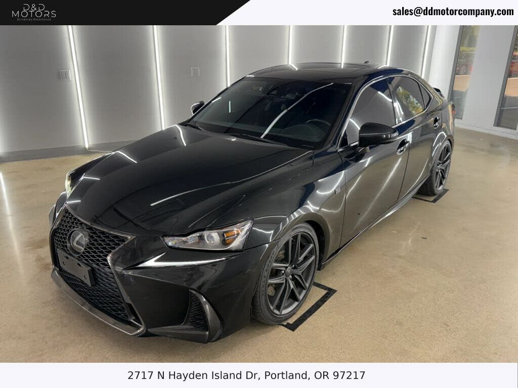 2017 LEXUS IS
