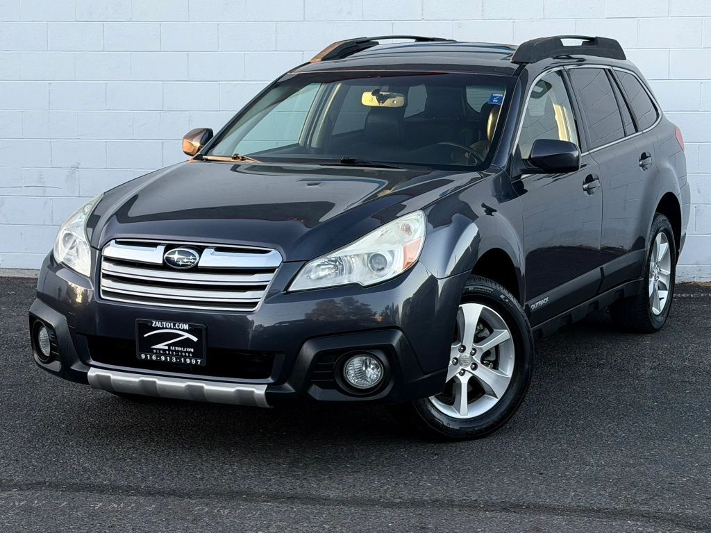2013 SUBARU Outback