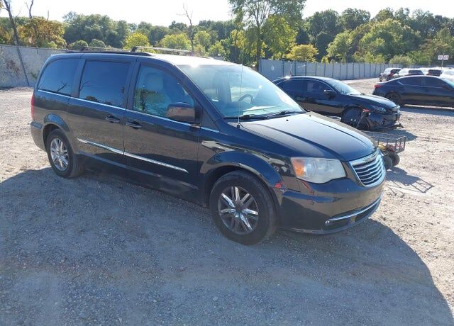 2011 CHRYSLER Town and Country