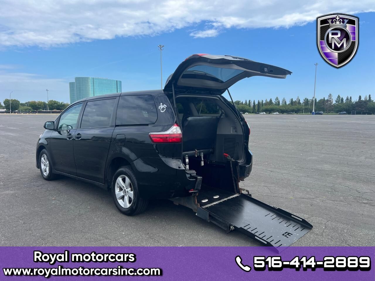 2020 TOYOTA Sienna
