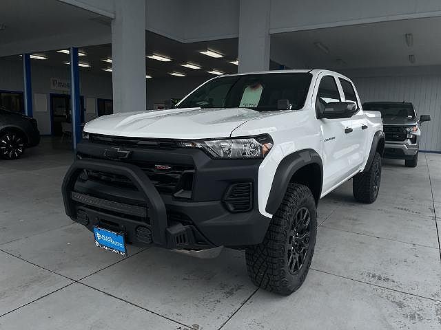 2025 CHEVROLET Colorado