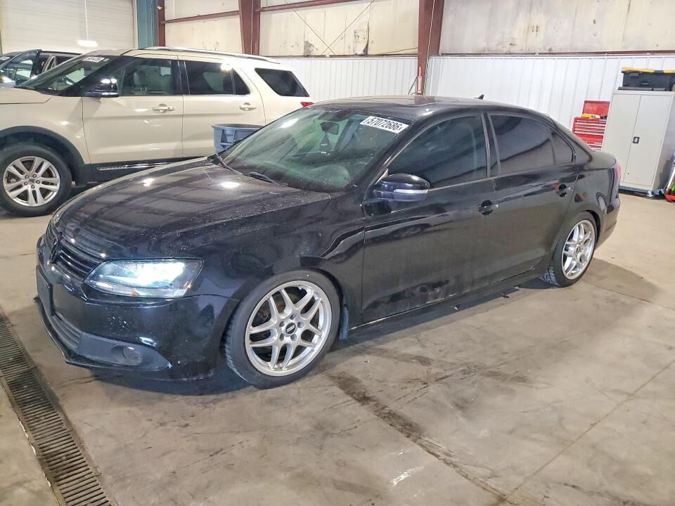 2011 VOLKSWAGEN Jetta