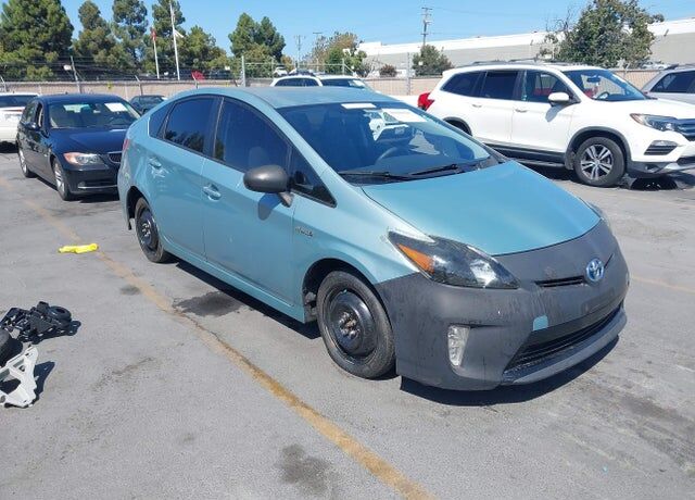 2015 TOYOTA PRIUS