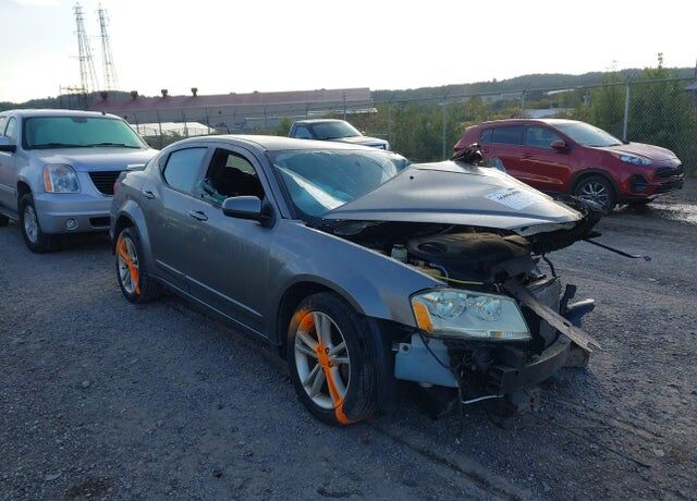2012 DODGE Avenger
