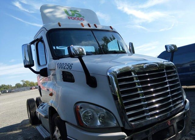 2013 FREIGHTLINER Cascadia