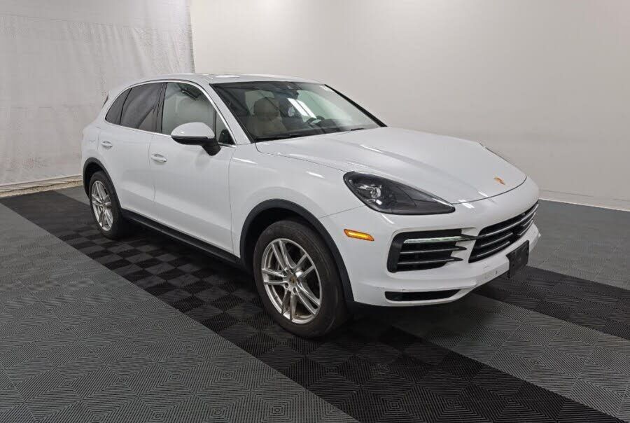 2023 PORSCHE Cayenne
