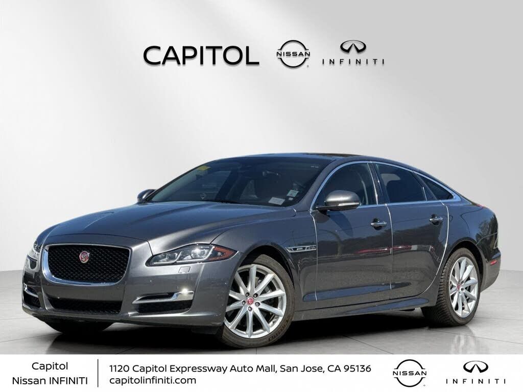 2016 JAGUAR XJ