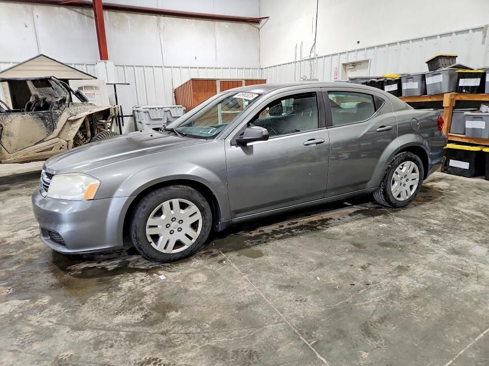 2013 DODGE Avenger