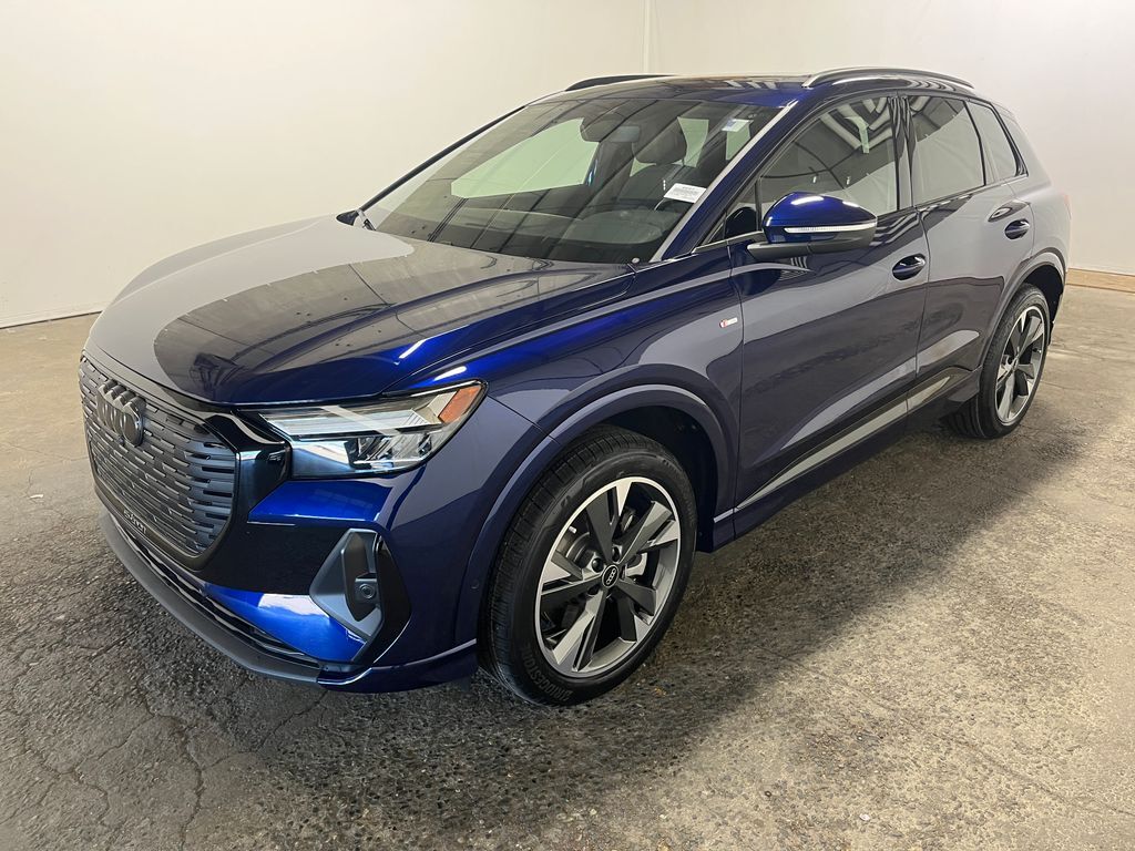 2024 AUDI Q4