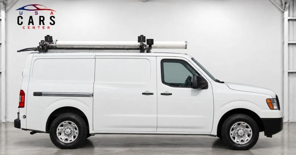 2018 NISSAN NV