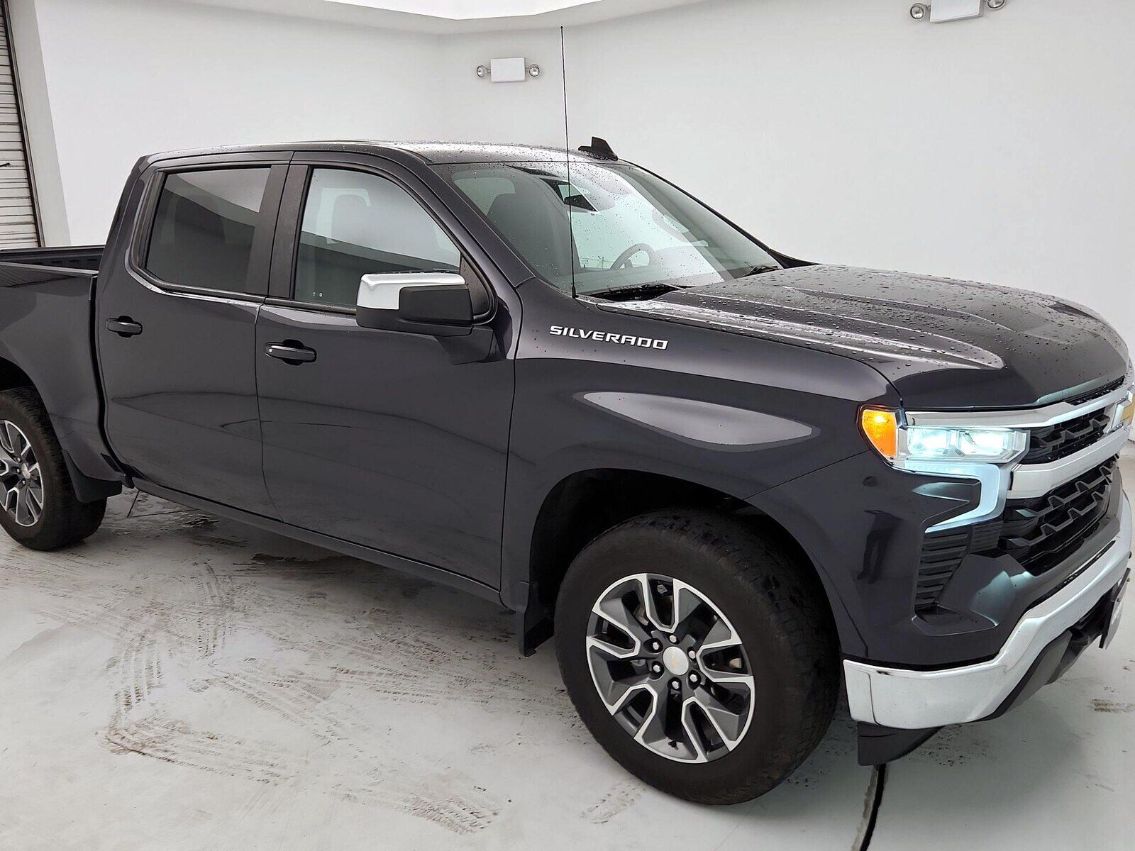 2024 CHEVROLET Silverado