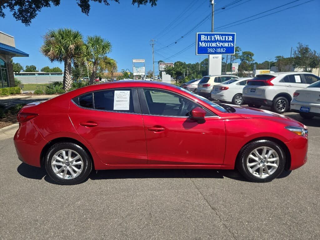 2017 MAZDA Mazda3