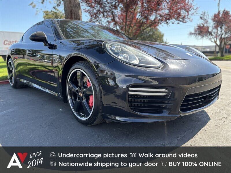 2015 PORSCHE Panamera
