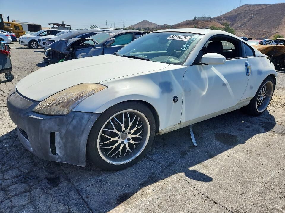 2004 NISSAN 350Z