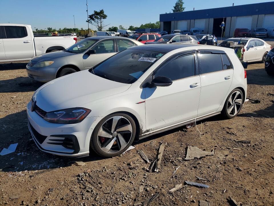 2018 VOLKSWAGEN Golf GTI