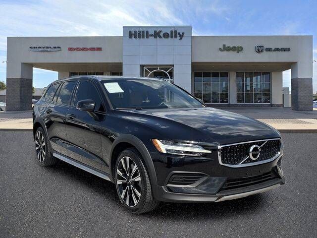 2020 VOLVO V60CC