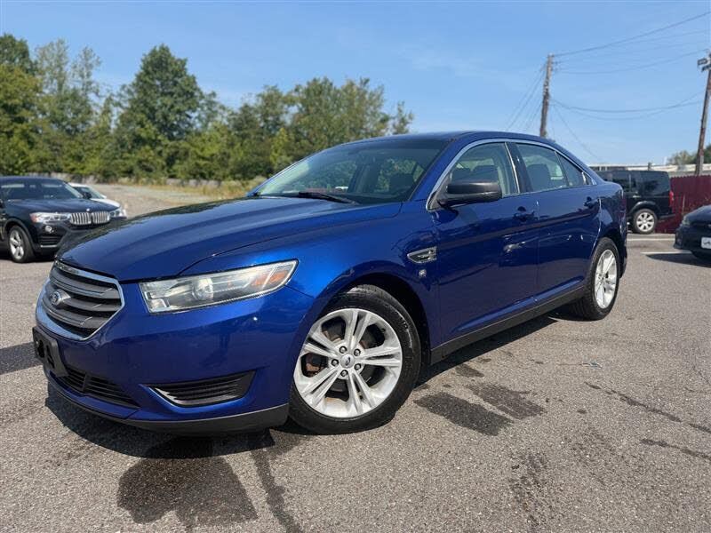 2015 FORD Taurus