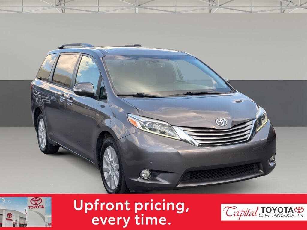 2017 TOYOTA Sienna