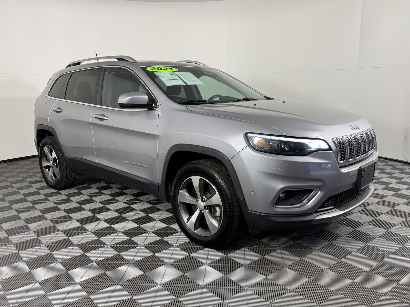 2021 JEEP Cherokee