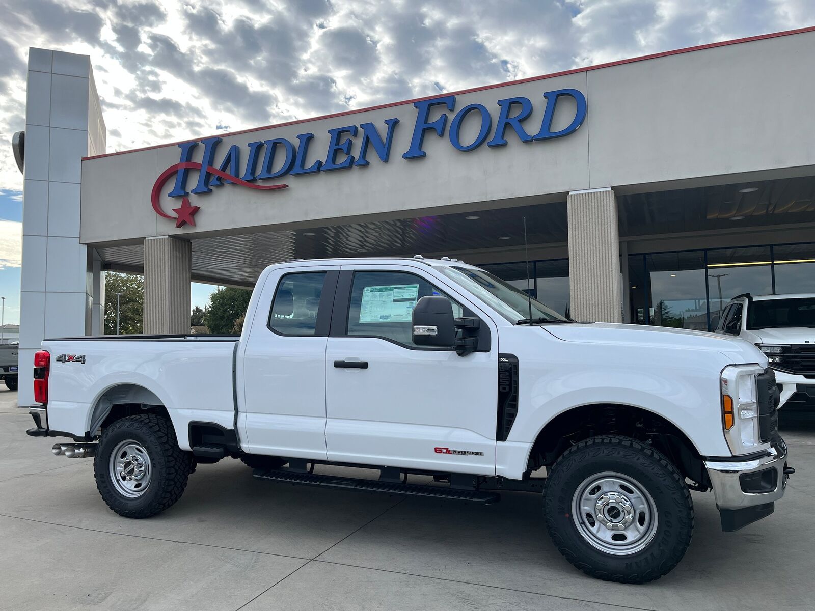 2027 FORD F-250