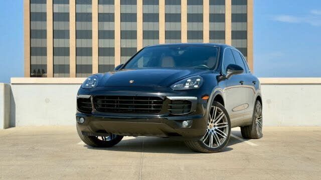 2016 PORSCHE Cayenne