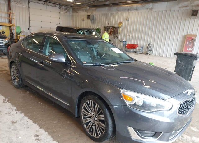 2014 KIA Cadenza