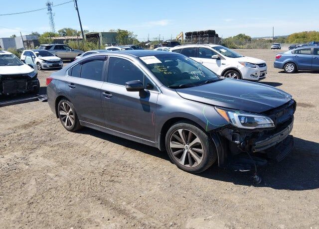 2016 SUBARU Legacy