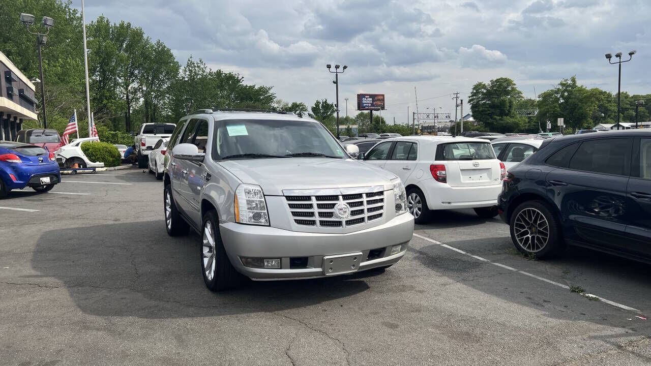 2011 CADILLAC Escalade