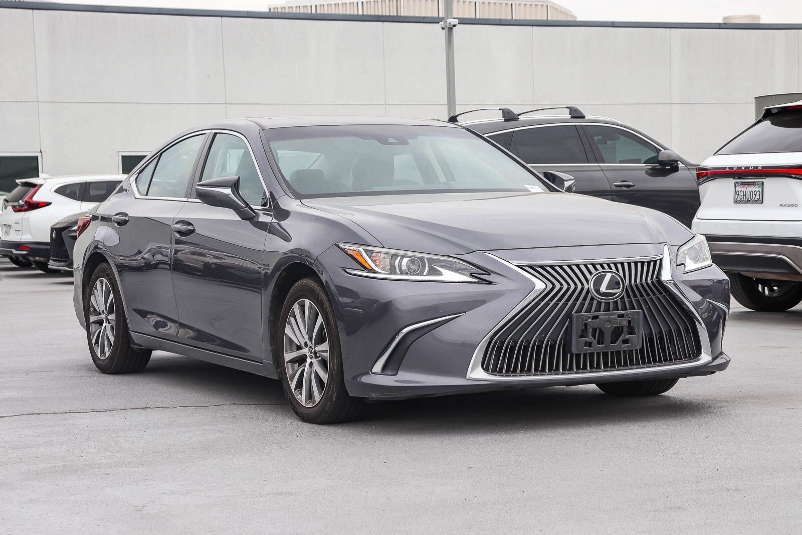 2020 LEXUS ES