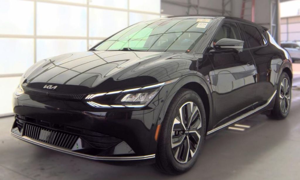 2023 KIA EV6