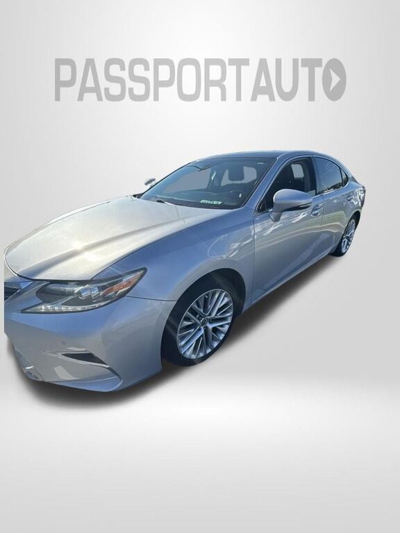 2016 LEXUS ES