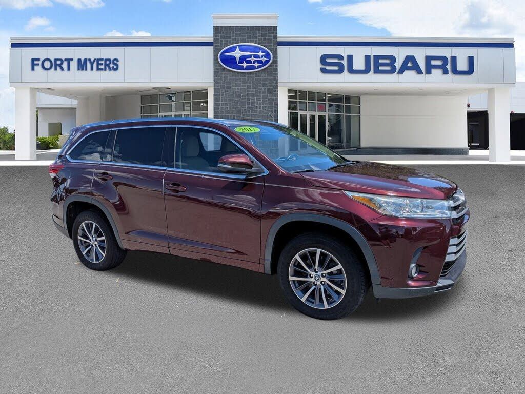 2017 TOYOTA Highlander