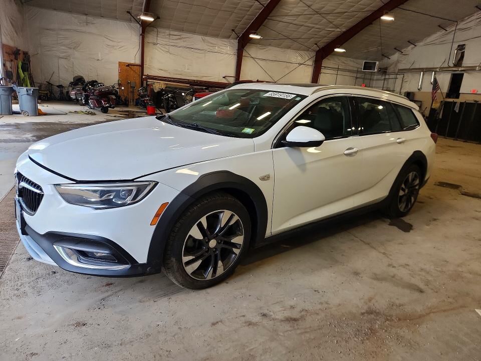 2018 BUICK Regal TourX