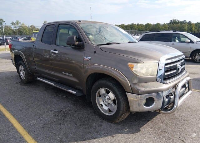 2011 TOYOTA Tundra