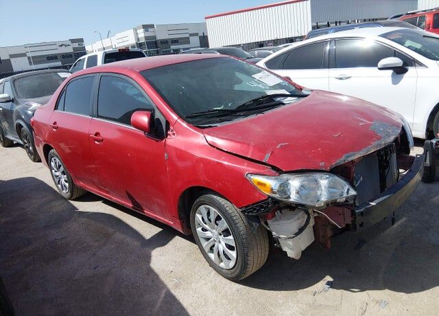 2013 TOYOTA Corolla