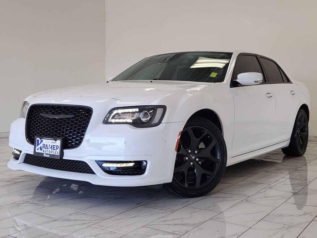 2022 CHRYSLER 300