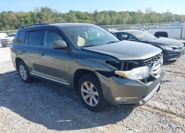 2013 TOYOTA Highlander