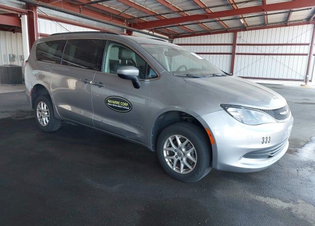 2020 CHRYSLER Voyager