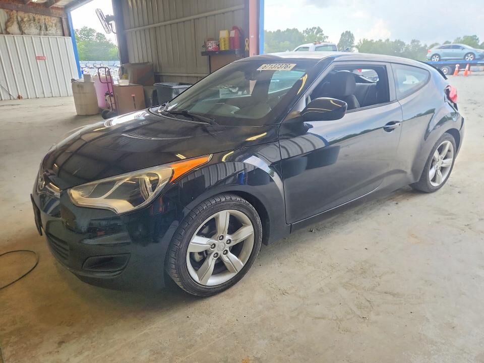 2013 HYUNDAI Veloster