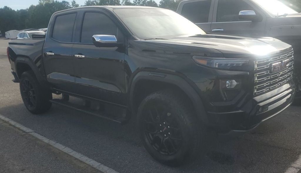 2025 GMC Canyon