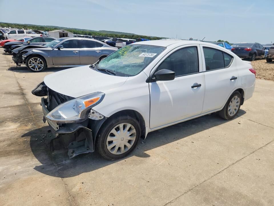 2018 NISSAN Versa