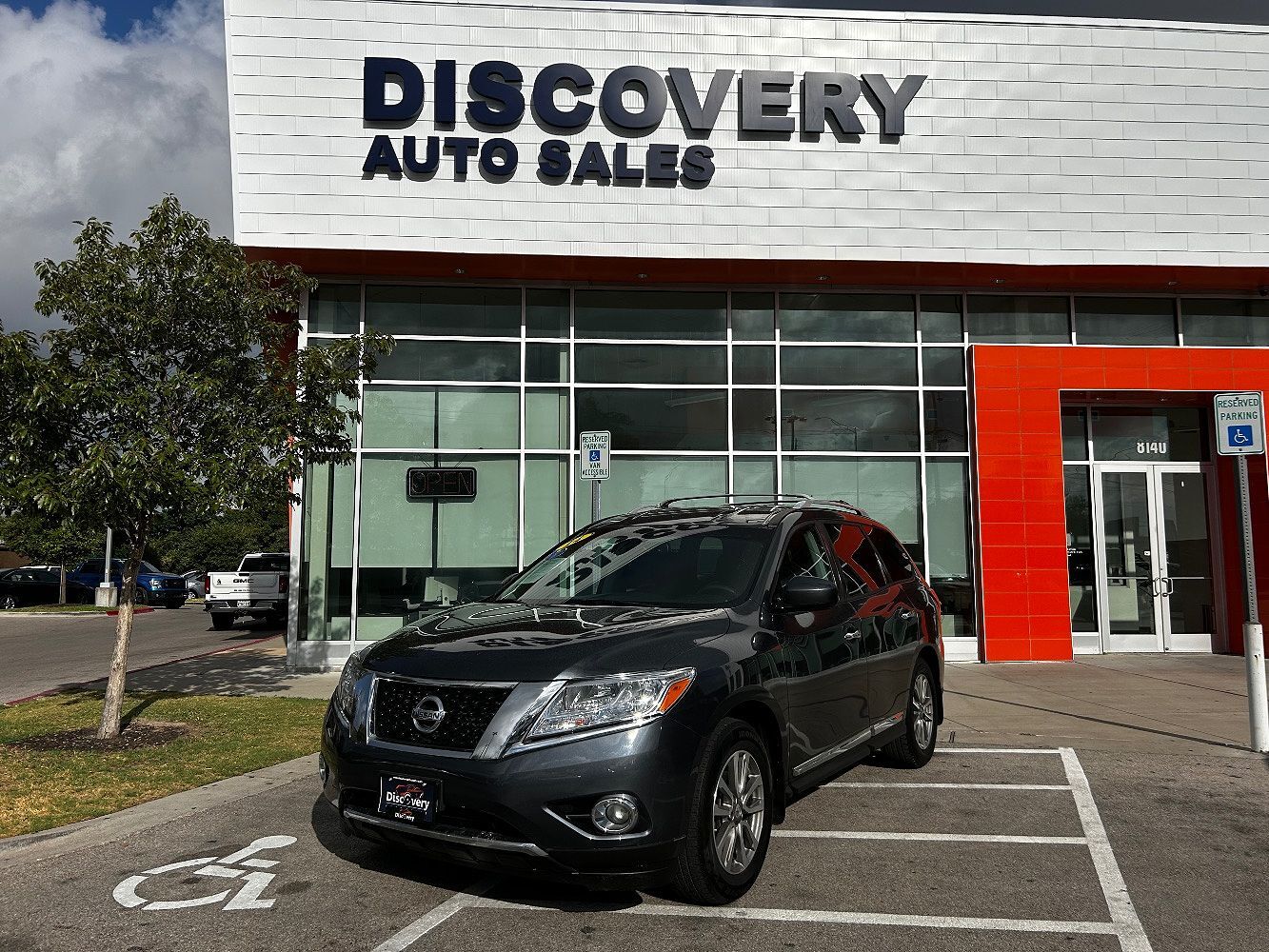 2014 NISSAN Pathfinder