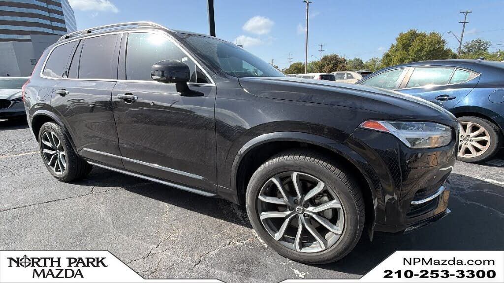 2016 VOLVO XC90