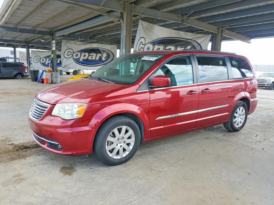 2013 CHRYSLER Town and Country