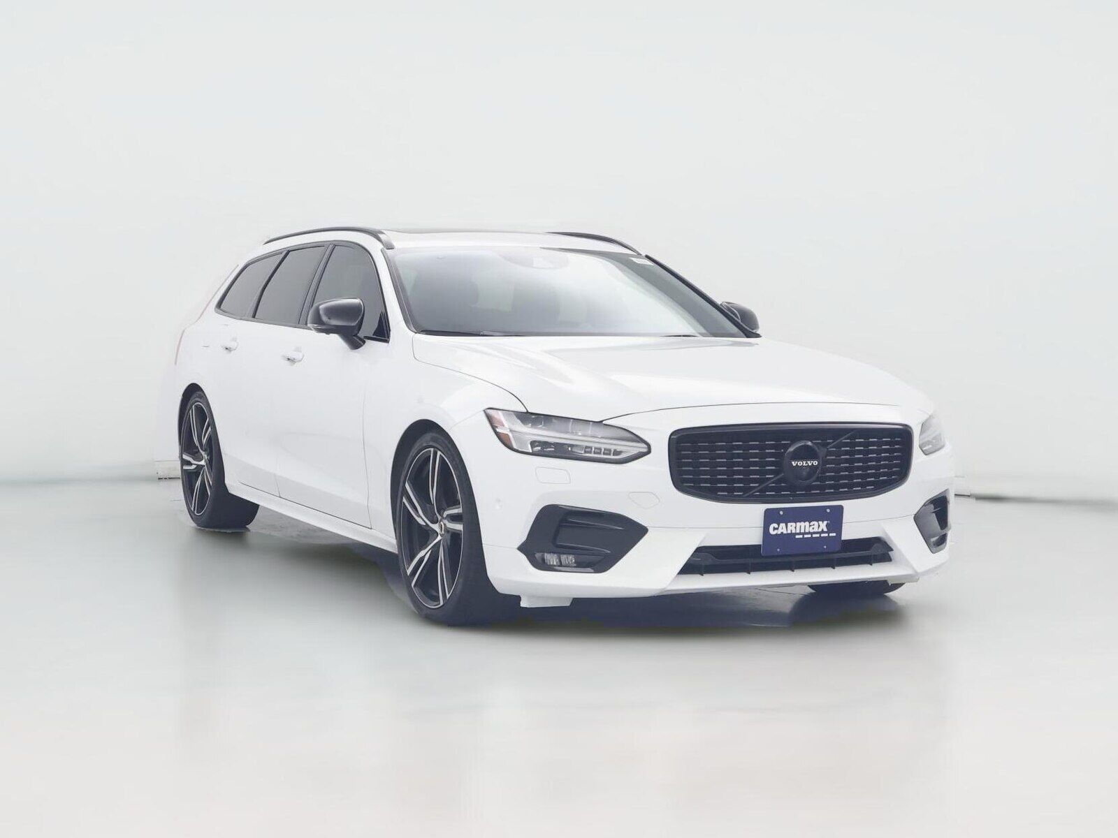 2019 VOLVO V90
