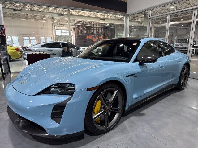 2020 PORSCHE Taycan
