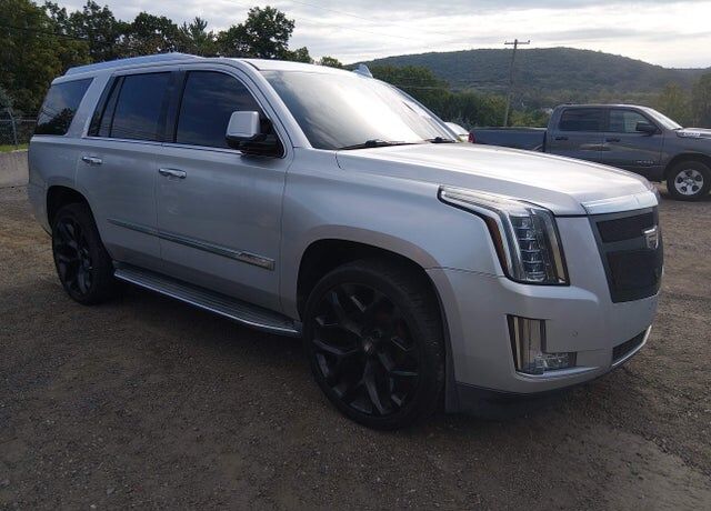 2015 CADILLAC Escalade